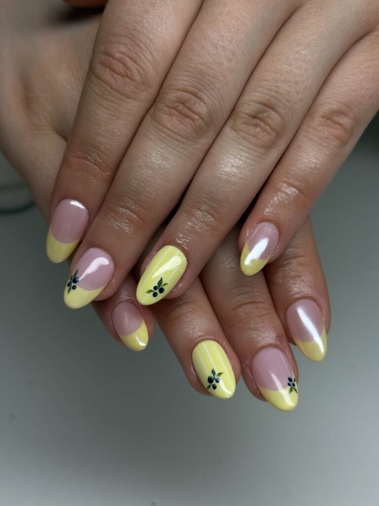 Holiday Nail