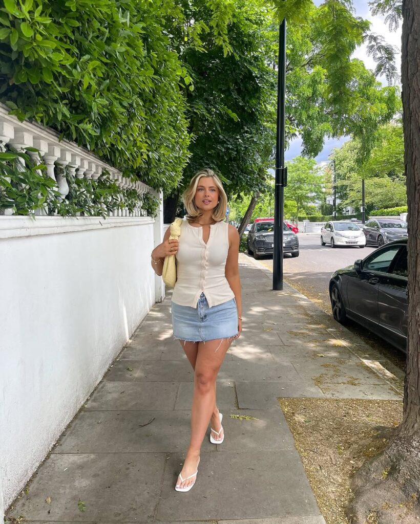 Mini Denim Skirt Outfit