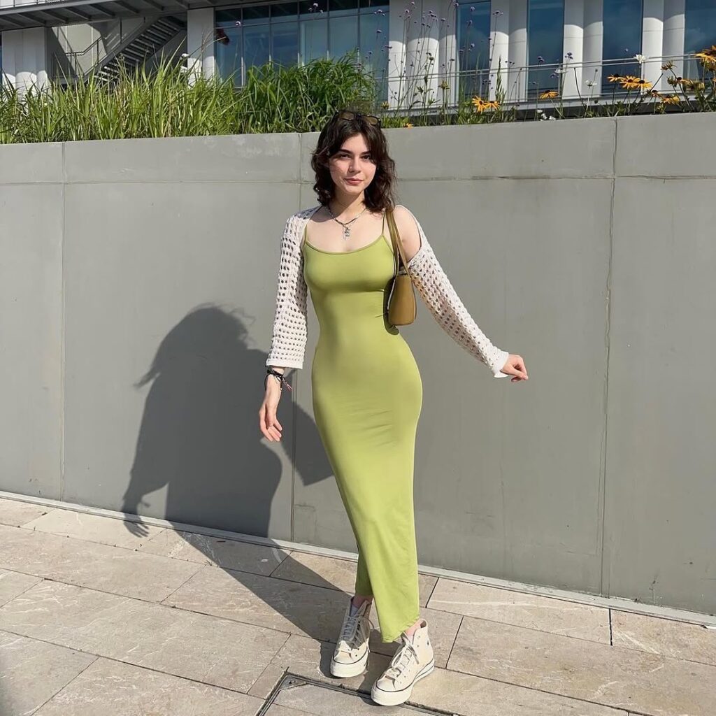 Y2K Summer Outfit