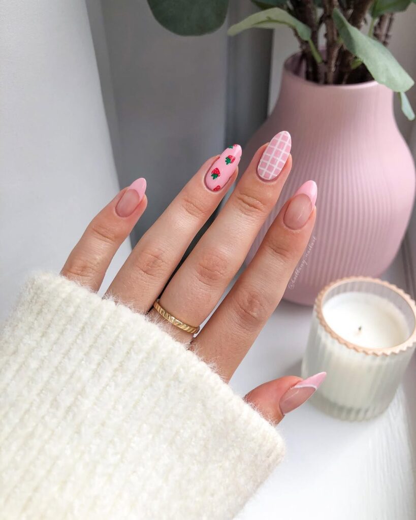 Strawberry Milkshake Nails