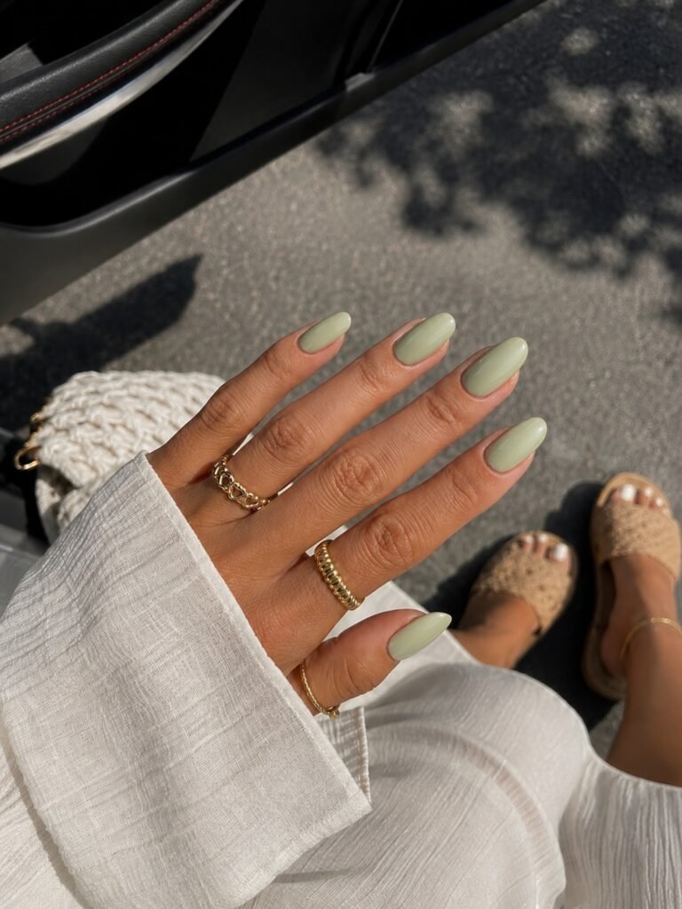 Dreamy Beach Nail